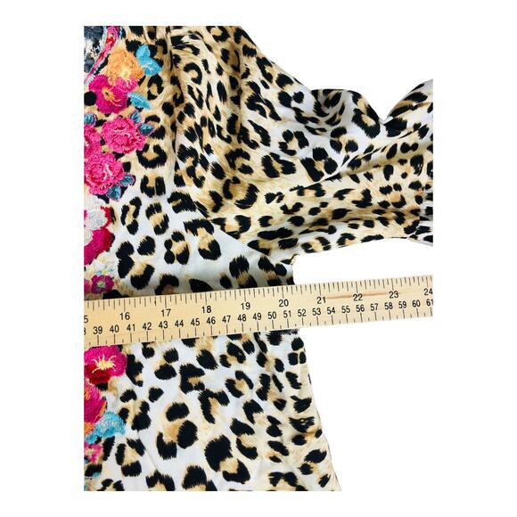 Altar'd State Blouse Small Animal Print Floral Embroidered Tunic Boho Chic Top - Picture 6 of 7